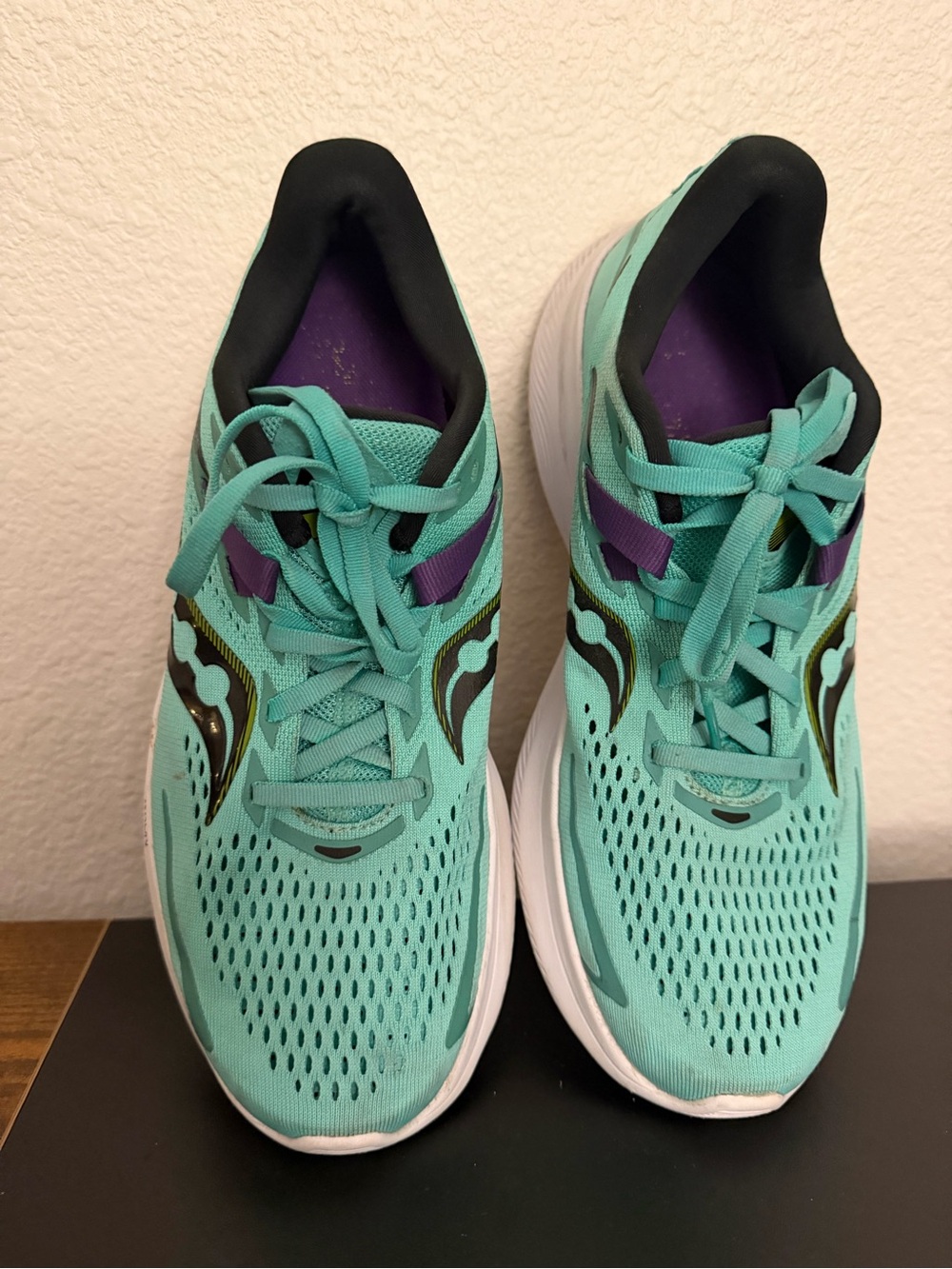 Saucony Mint Green and Purple Women's Athletic Running Shoes size 9